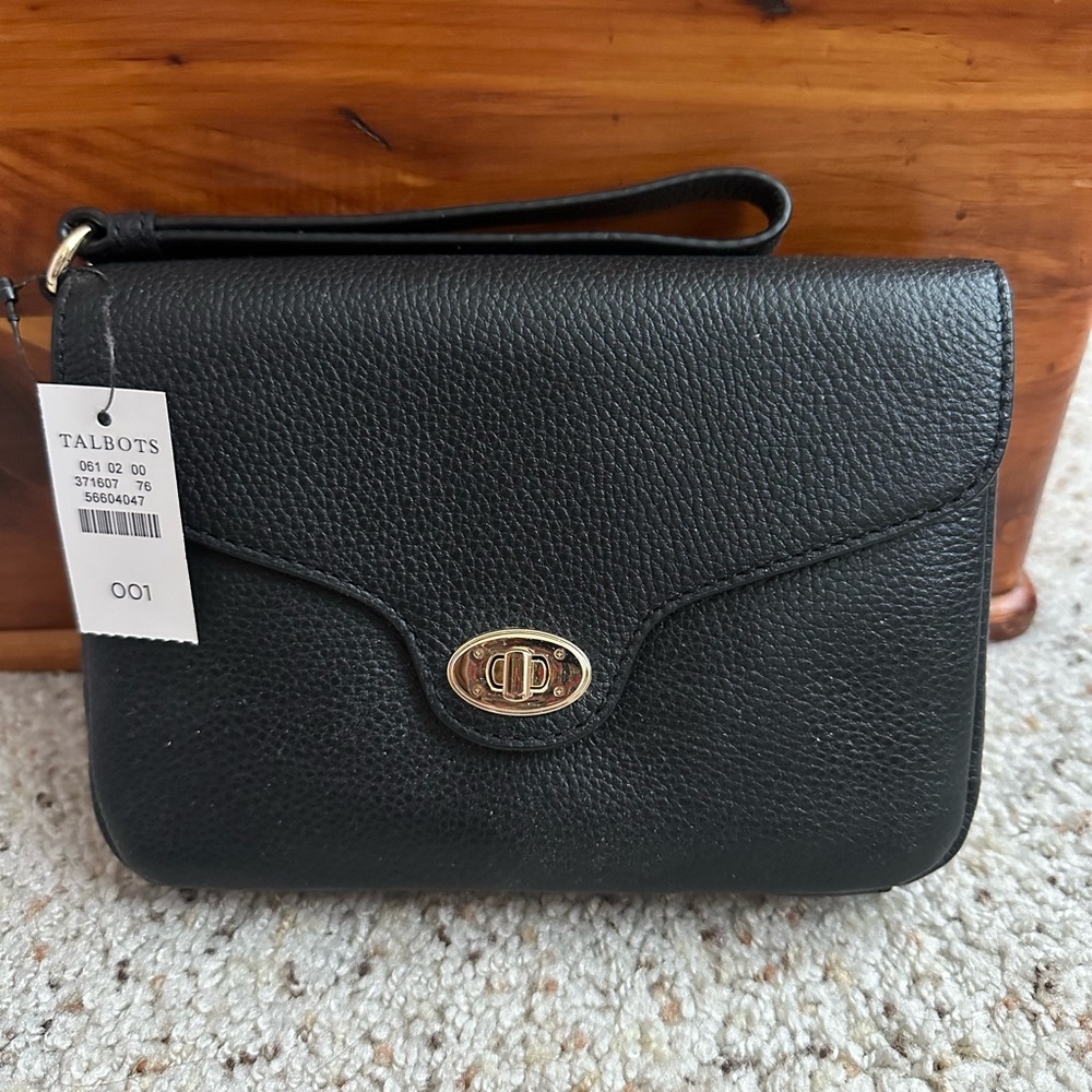 Talbot black leather wristlet